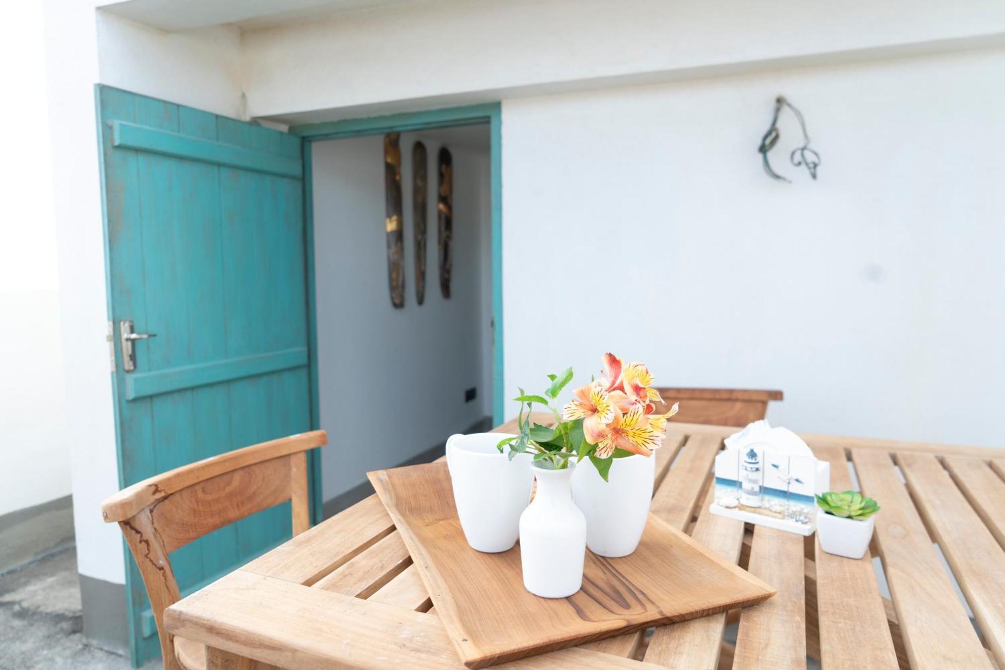 Four Petals Inn كولمبو المظهر الخارجي الصورة