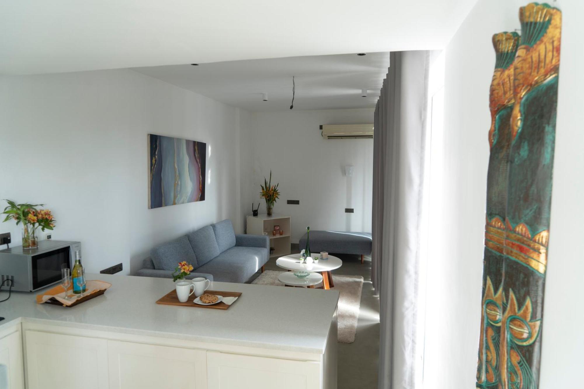 Four Petals Inn كولمبو المظهر الخارجي الصورة